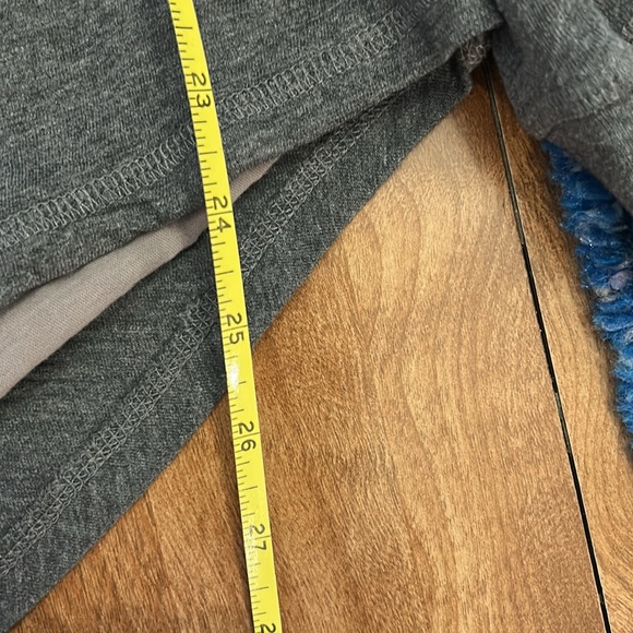 Crazy Shirts Women’s Gray Long Sleeve Hoodie Hooded T-Shirt Sz M Hawaii Turtle - Picture 11 of 13